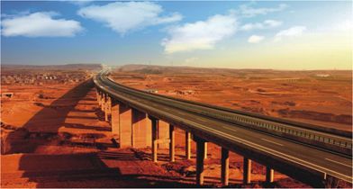 S22高速公路工程 连接与发展的纽带